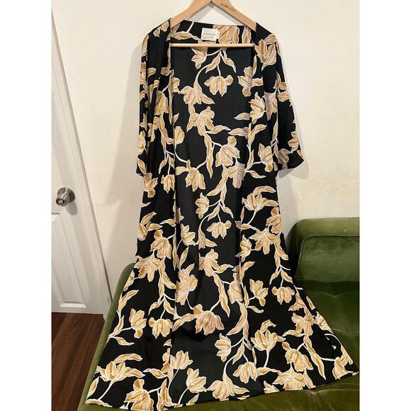 Anthropologie Maison Du Soir Romantic Boho Kimono Robe Floral Black L/XL Spring - Picture 3 of 8
